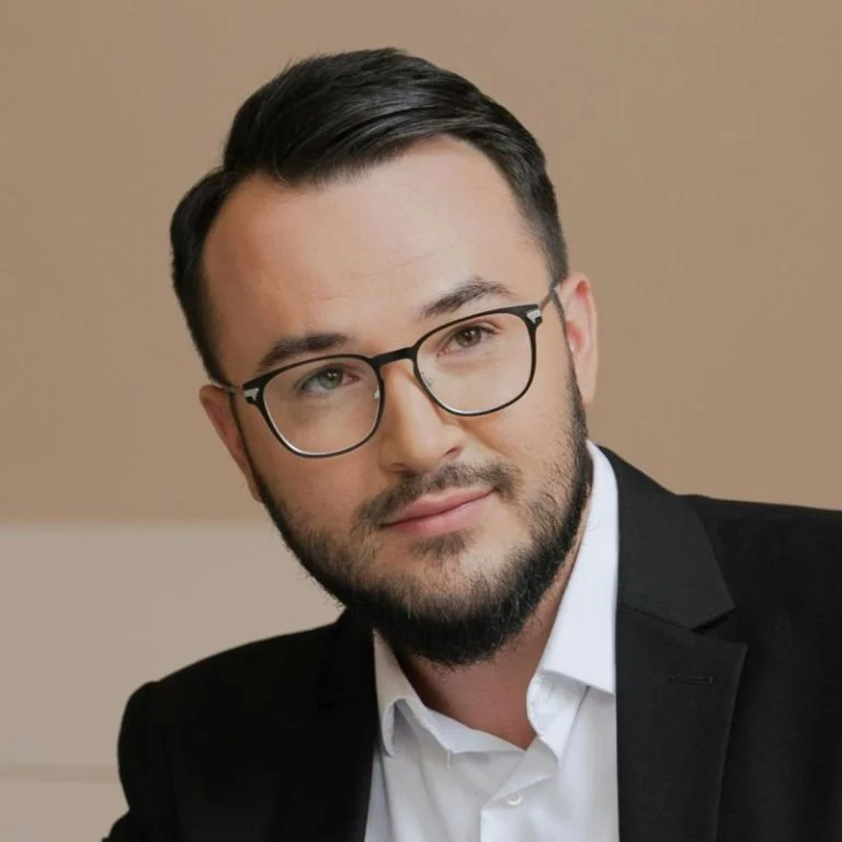 Marc T.
